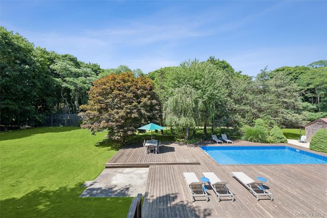 13 Buttercup Lane, Westhampton, NY 11977