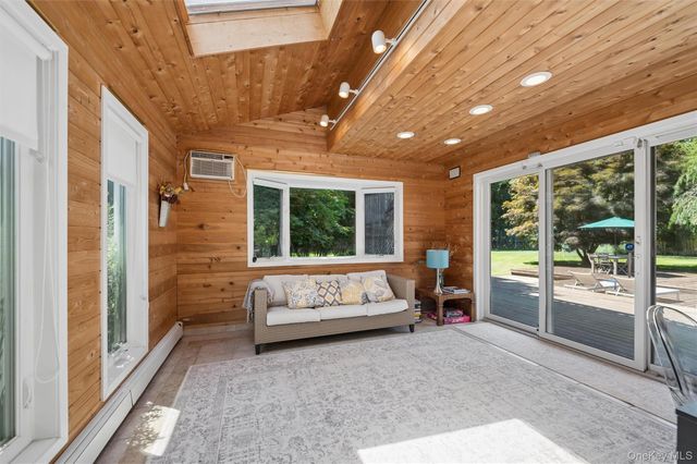 13 Buttercup Lane, Westhampton, NY 11977