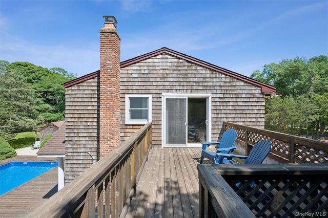 13 Buttercup Lane, Westhampton, NY 11977