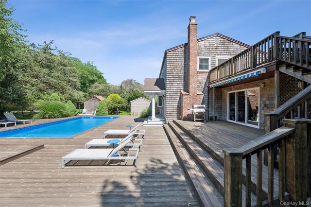 13 Buttercup Lane, Westhampton, NY 11977