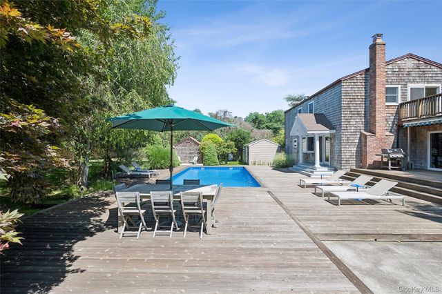 13 Buttercup Lane, Westhampton, NY 11977