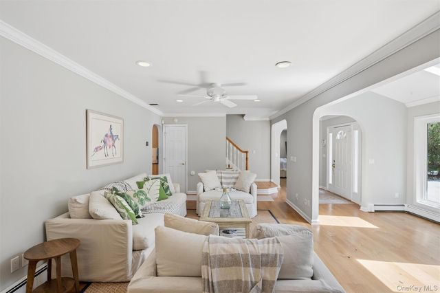 13 Buttercup Lane, Westhampton, NY 11977