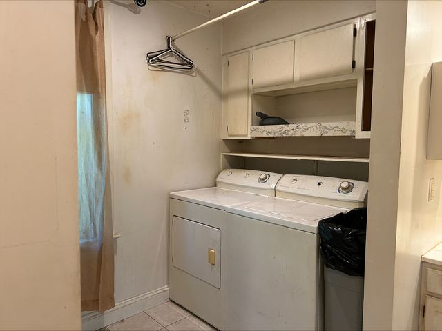 740 E 9th Street, Davenport, IA 52803