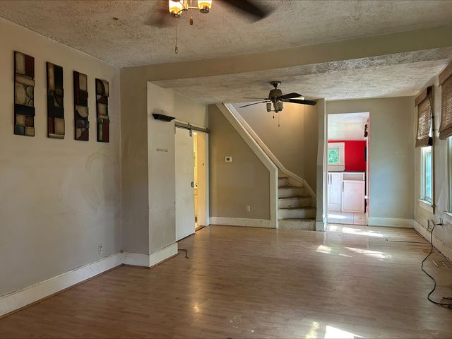 740 E 9th Street, Davenport, IA 52803