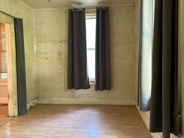 740 E 9th Street, Davenport, IA 52803