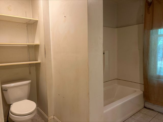 740 E 9th Street, Davenport, IA 52803