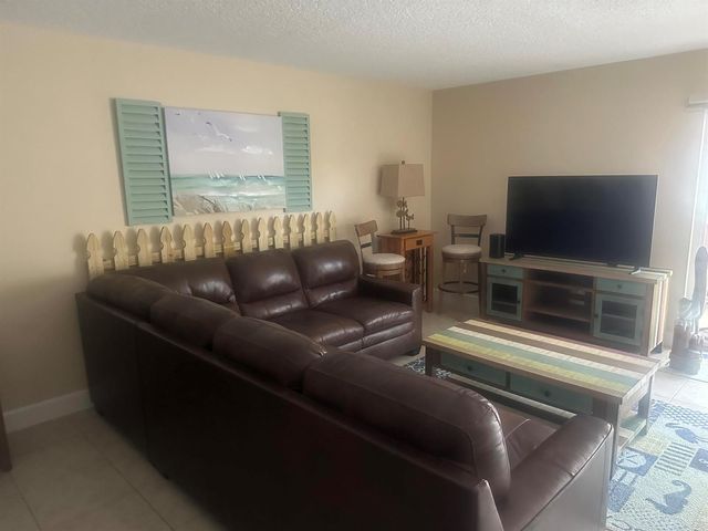 715 20th Street 104, Vero Beach, FL 32960