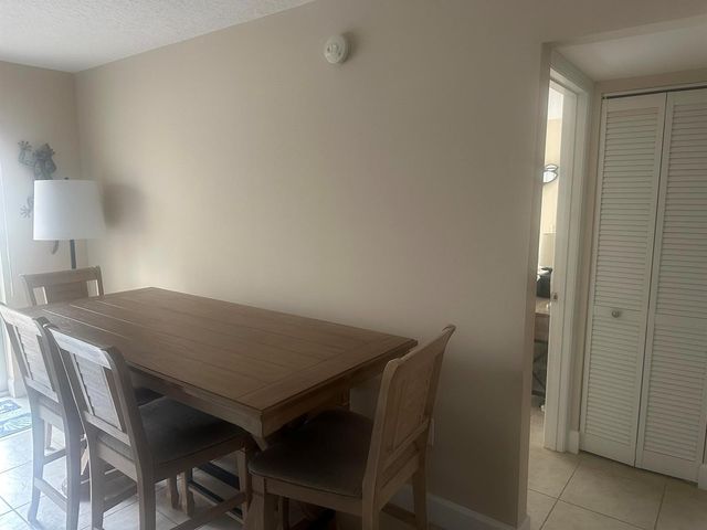 715 20th Street 104, Vero Beach, FL 32960