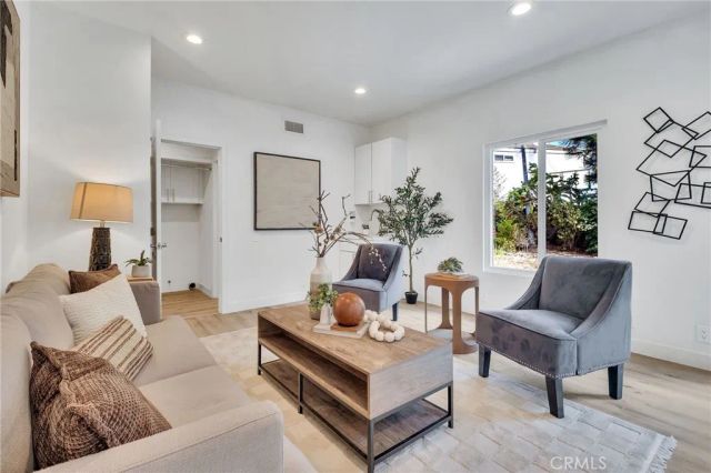 10842 Amber Hill, Whittier, CA 90601