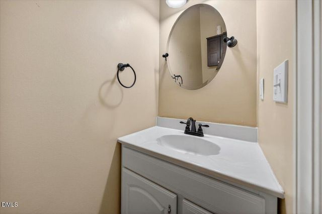 5523 Linkside Court, Fuquay Varina, NC 27526