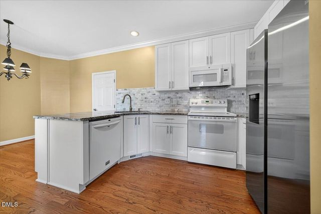 5523 Linkside Court, Fuquay Varina, NC 27526