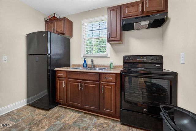 5523 Linkside Court, Fuquay Varina, NC 27526