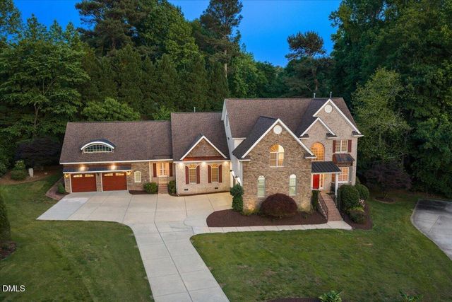 5523 Linkside Court, Fuquay Varina, NC 27526