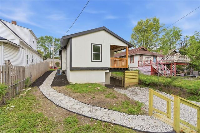 1503 N 17th Street, Kansas City, KS 66102