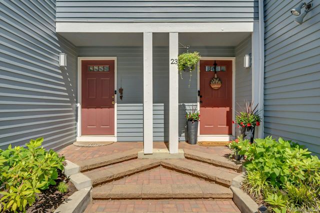 21 Top Of The Ridge A7, Mamaroneck, NY 10543