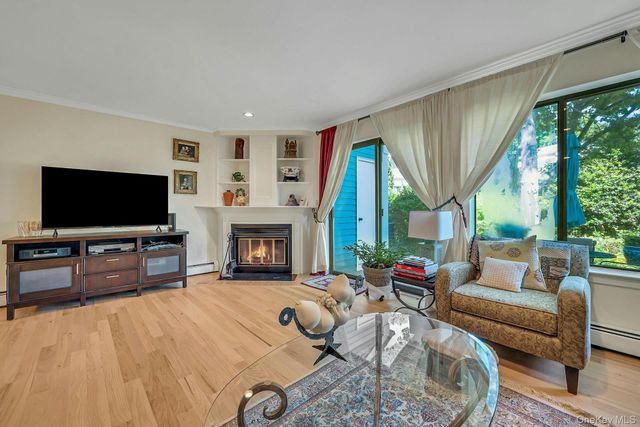 21 Top Of The Ridge A7, Mamaroneck, NY 10543