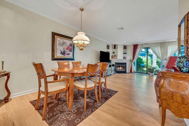 21 Top Of The Ridge A7, Mamaroneck, NY 10543