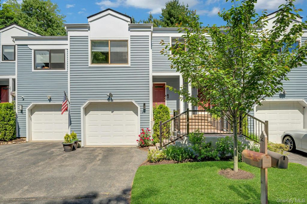 21 Top Of The Ridge A7, Mamaroneck, NY 10543