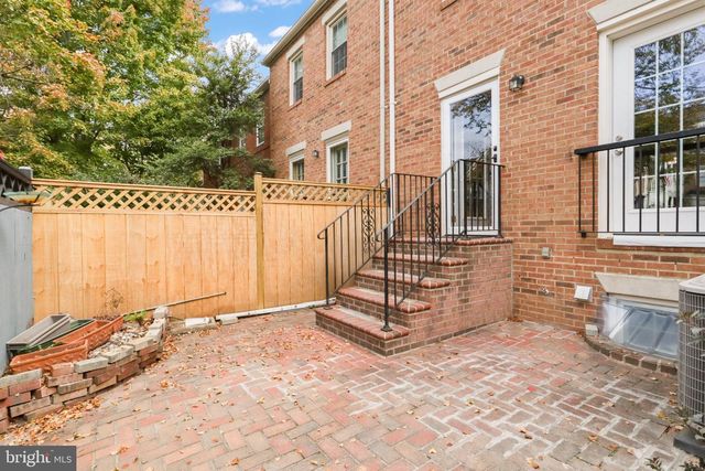 441 OLD TOWN CT, Alexandria, VA 22314
