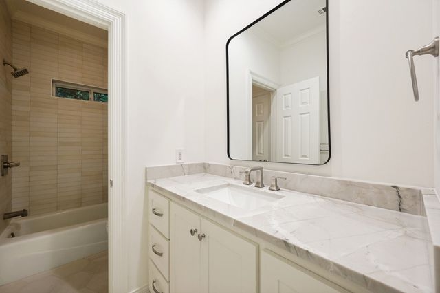 17819 Lost View Road, Dallas, TX 75252