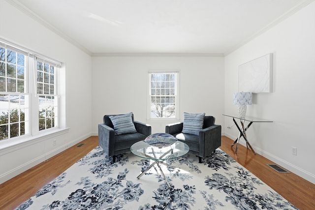 38 Keyes House Rd, Shrewsbury, MA 01545