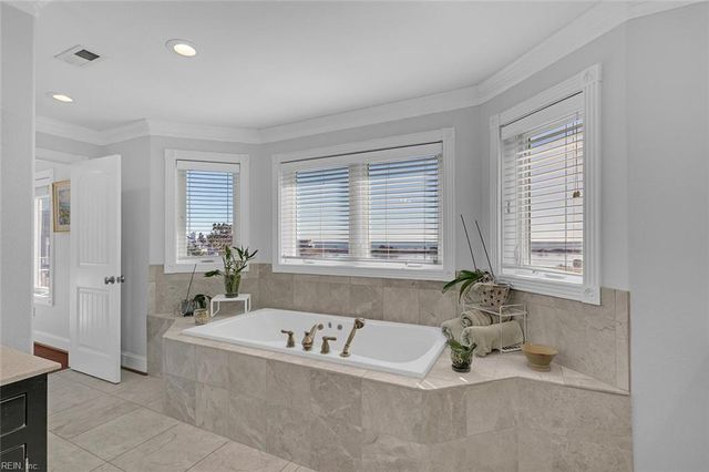 27 Rileys WAY, Hampton, VA 23664