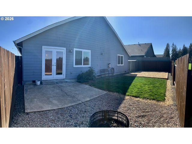 326 AUBURN Ln, Creswell, OR 97426