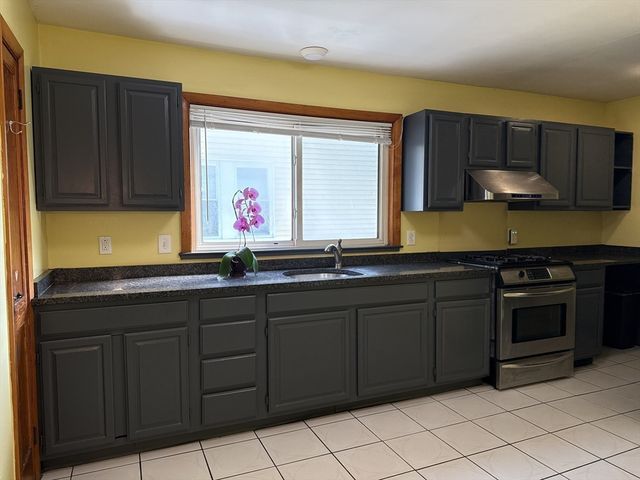 156 Jaques St 2, Somerville, MA 02145