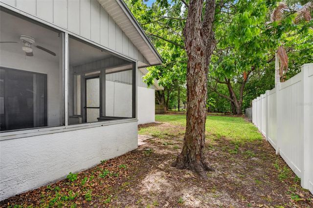 1140 DOSSEYWOOD LANE, Lakeland, FL 33811