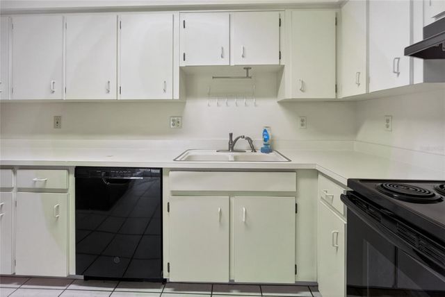 1140 DOSSEYWOOD LANE, Lakeland, FL 33811