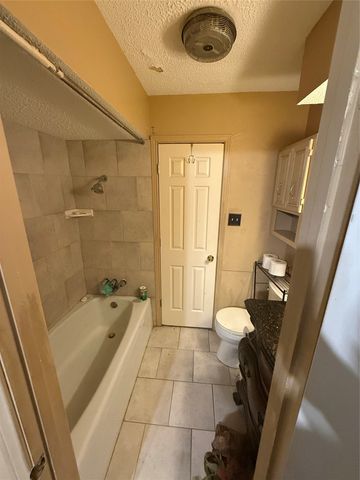 1314 Holt Avenue, Desoto, TX 75115