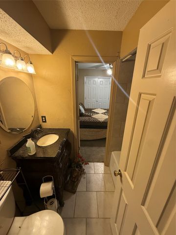 1314 Holt Avenue, Desoto, TX 75115
