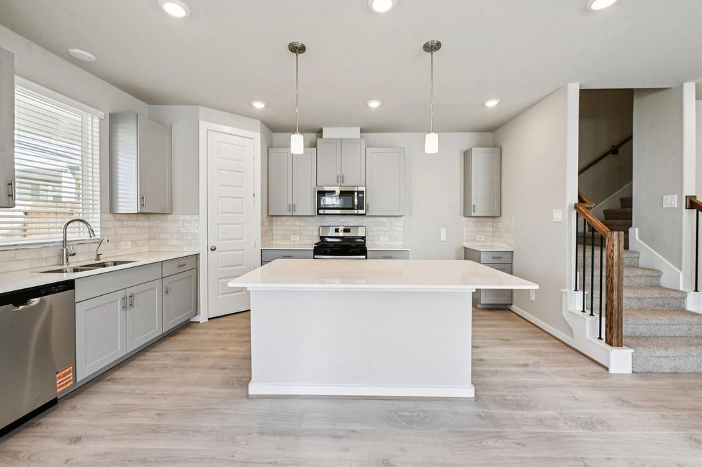 3205 Quiet Sunset Drive, Houston, TX 77080