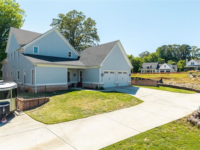 190 Chestnut Street, Ball Ground, GA 30107