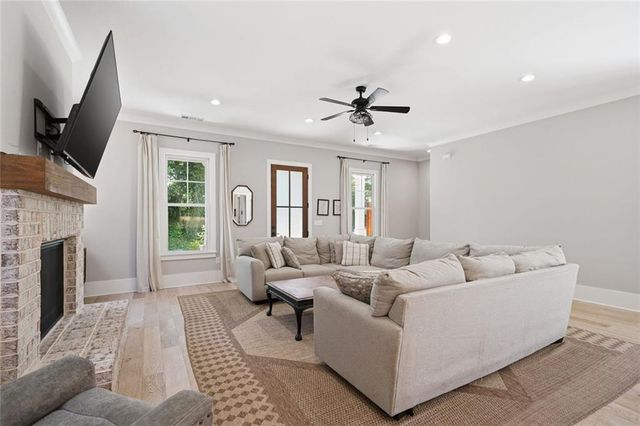 190 Chestnut Street, Ball Ground, GA 30107