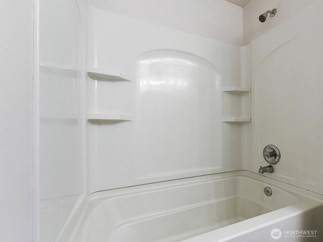 108 Washington Court SE, Yelm, WA 98597