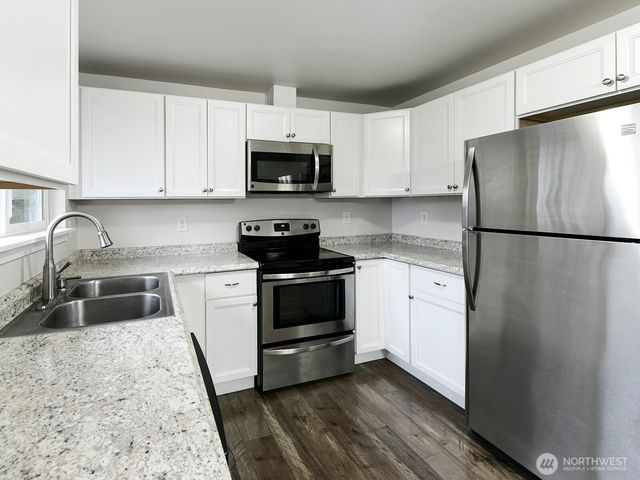 108 Washington Court SE, Yelm, WA 98597