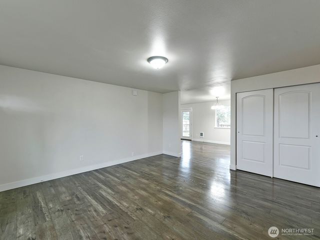 108 Washington Court SE, Yelm, WA 98597