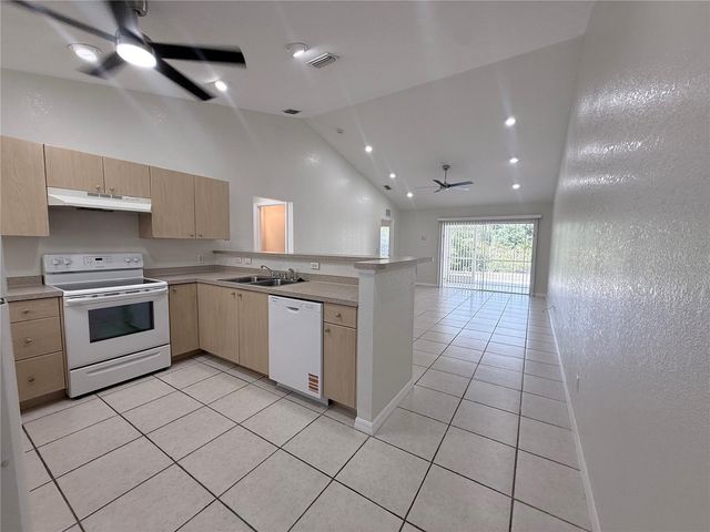 27092 PARTIN DRIVE B, Punta Gorda, FL 33983