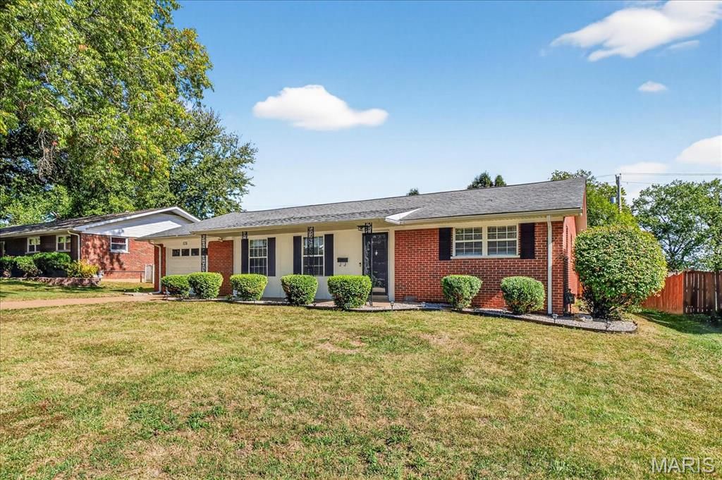 120 Williamsburg Drive, Belleville, IL 62221