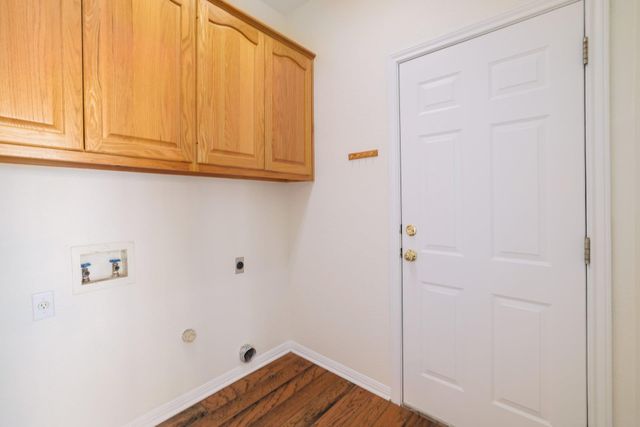 216 WEST OAK LOOP, Cedar Creek, TX 78612