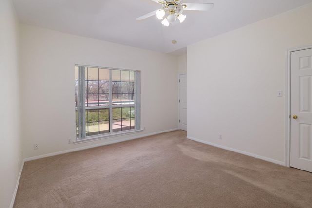 216 WEST OAK LOOP, Cedar Creek, TX 78612