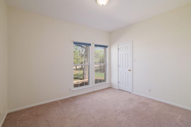 216 WEST OAK LOOP, Cedar Creek, TX 78612