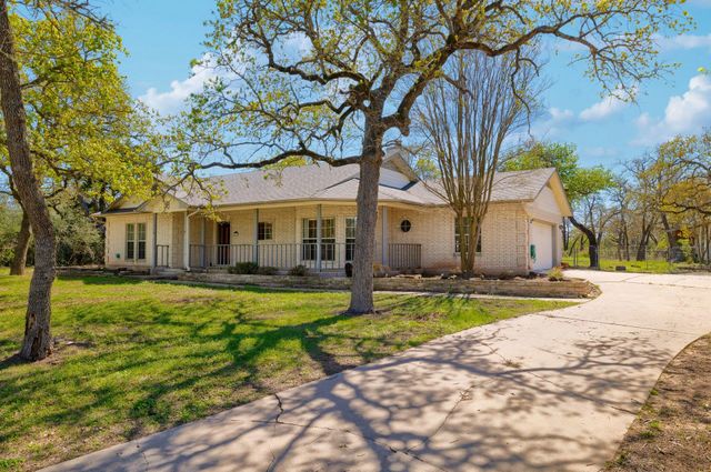 216 WEST OAK LOOP, Cedar Creek, TX 78612