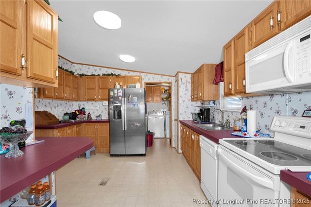 424 Bullard Road, Autryville, NC 28318