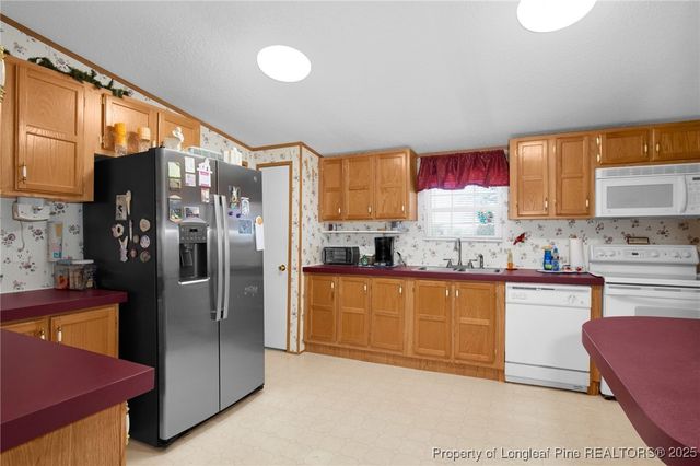 424 Bullard Road, Autryville, NC 28318