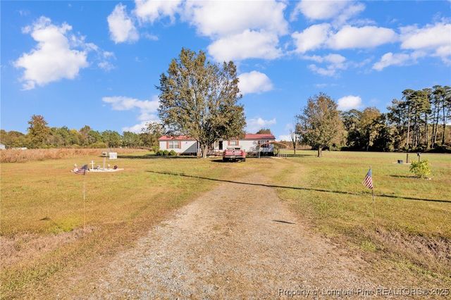 424 Bullard Road, Autryville, NC 28318