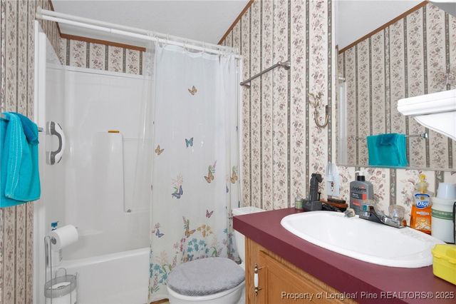 424 Bullard Road, Autryville, NC 28318