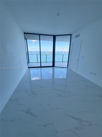 700 NE 24 907, Miami, FL 33137