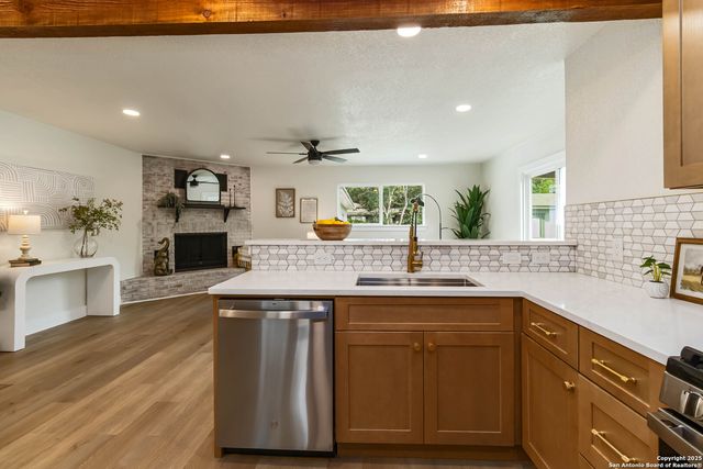 631 Robinhood, San Antonio, TX 78209